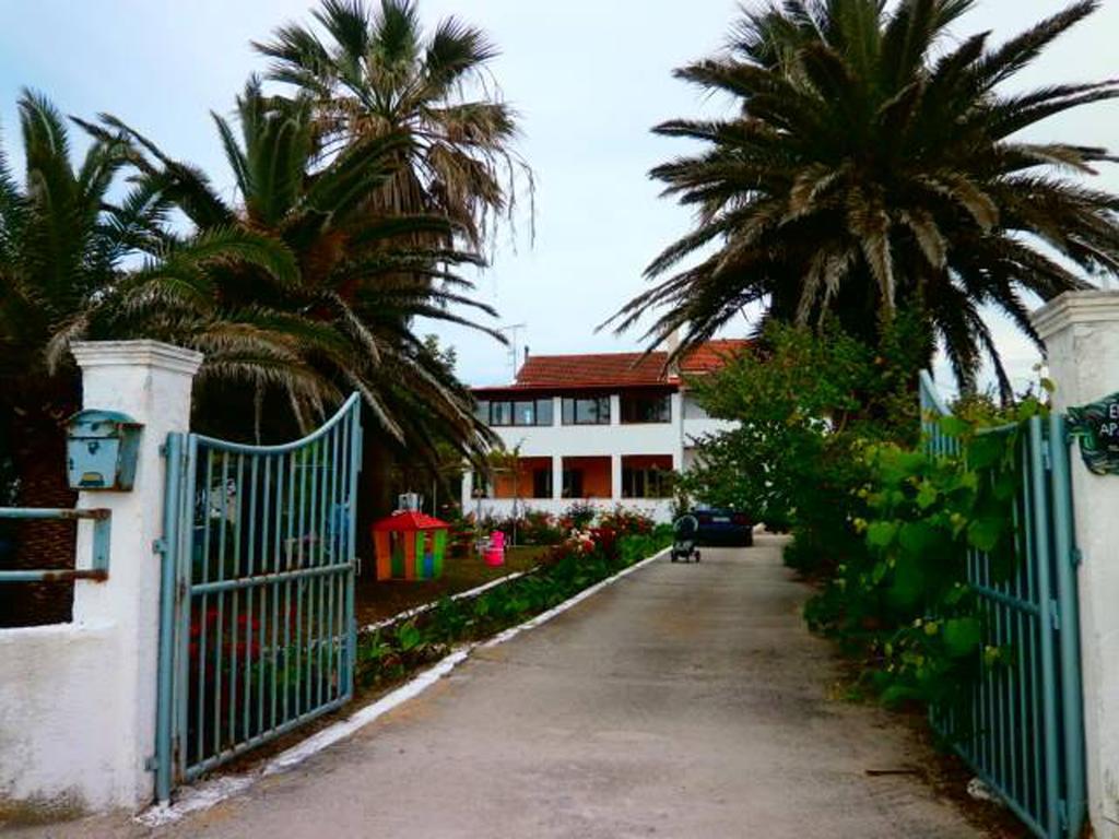 Eftichia Apartment Roda  Exterior foto